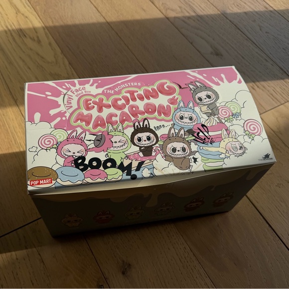 LABUBU - Picture 1 of 4